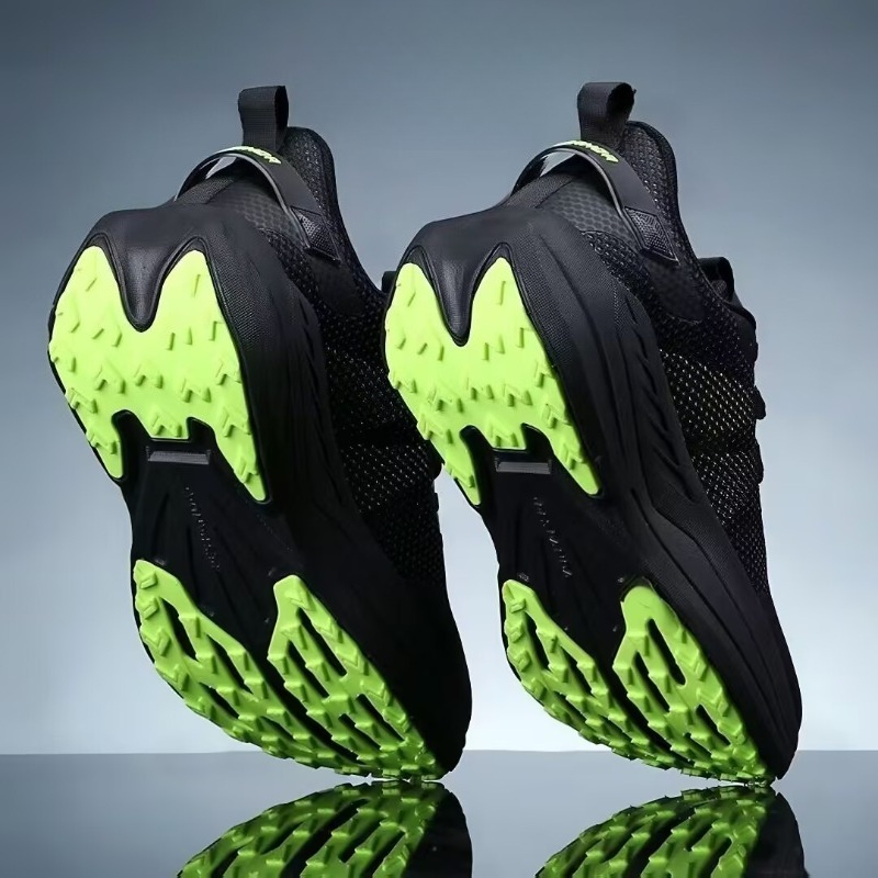 Scarpe da Corsa Originali di M - Outdoor Sport Flooring recensione e prezzo