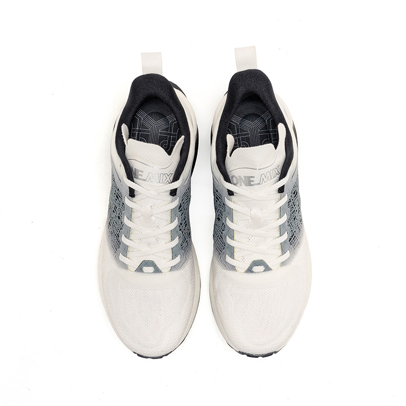 ONEMIX Scarpe da corsa da uomo - Outdoor Sport Flooring recensione e prezzo