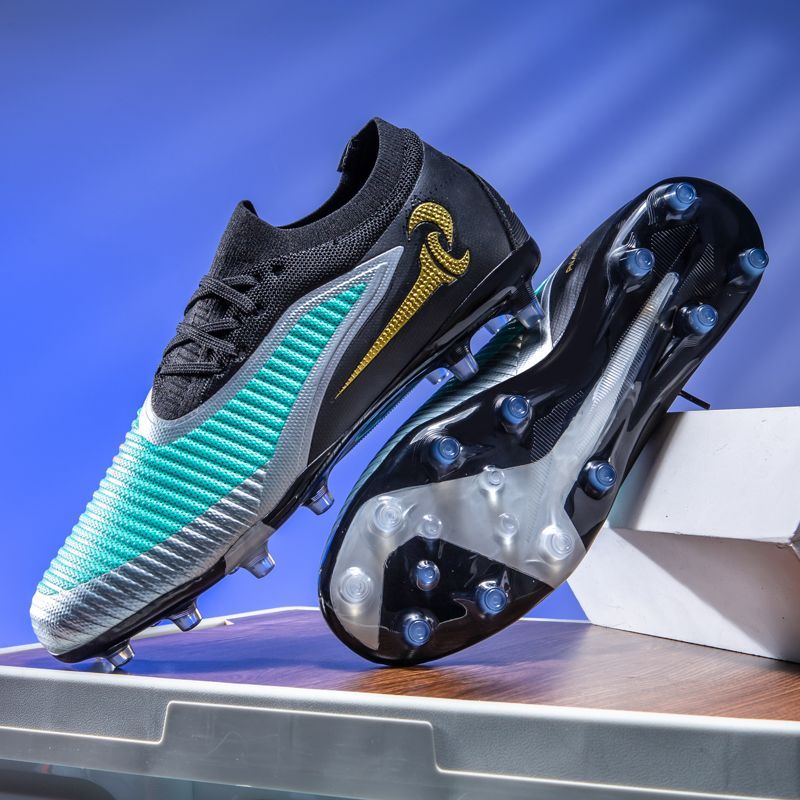 Scarpe da baseball da uomo di  - Outdoor Sport Flooring recensione e prezzo