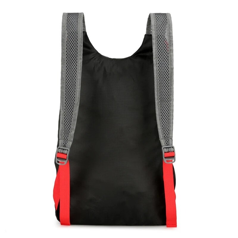 Zaino pieghevole multifunziona - Outdoor Sport Backpack recensione e prezzo