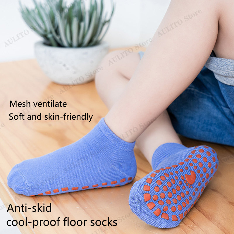 Calzini da pavimento antiscivo - Trampoline Park Sock recensione e prezzo