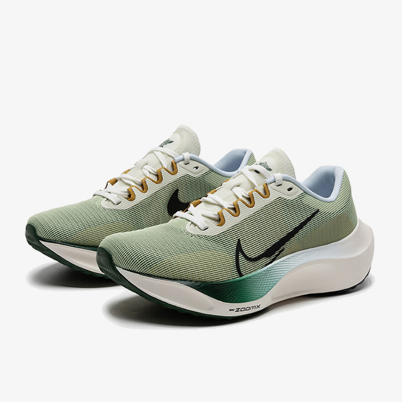 Scarpe da corsa sportive basse - Nike Shoes Zoom Fly 5 recensione e prezzo